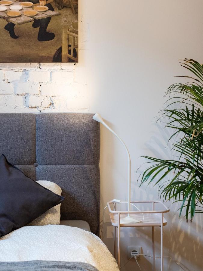 Sympatyczne Studio Z Palma Areka / A Nice Studio With Areka Palm Tree ウッチ エクステリア 写真